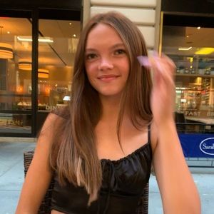 Meet your Posher, Mia